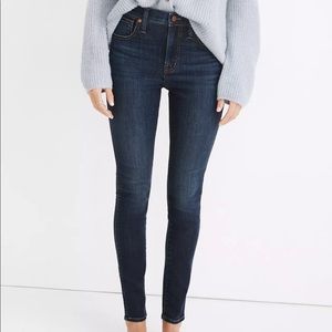 10" High-Rise Skinny Jeans in Woodland Wash: TENCEL Denim Edition